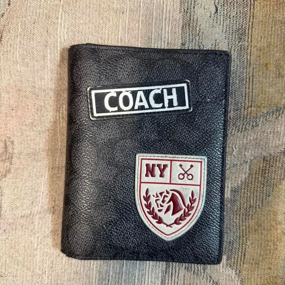 Coach Women's Black Wallet-purses